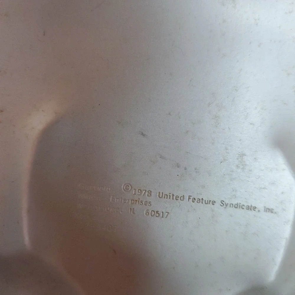 Wilton marks pan